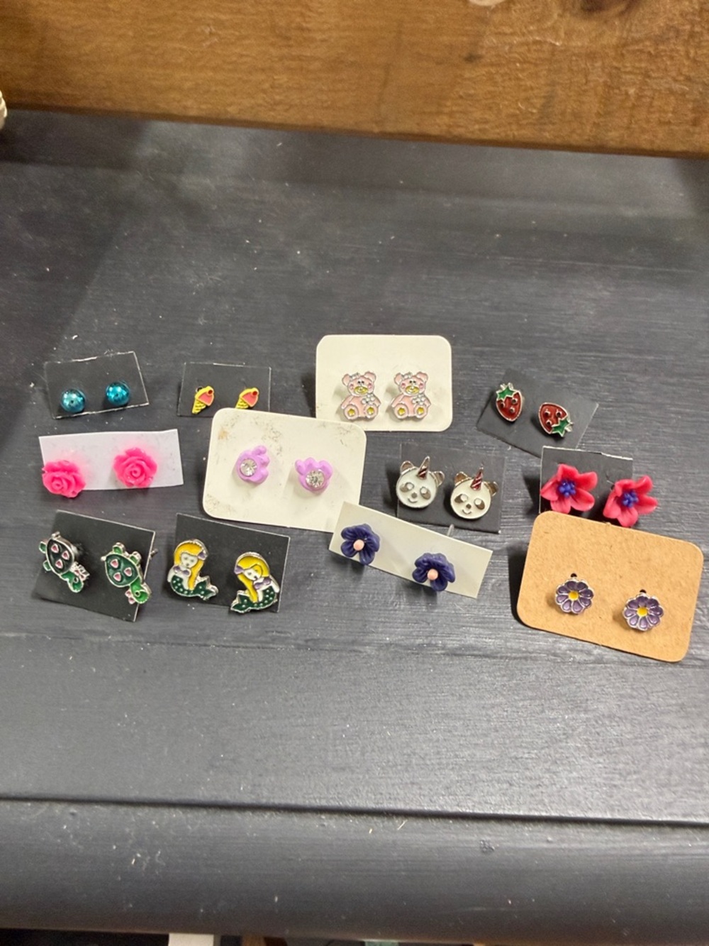 Lot of 12/Assorted Cute Stud Earring Set - Floral & Character Mix lot 7